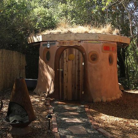 Hotel Hobbit Hut Geyserville Zimmer foto